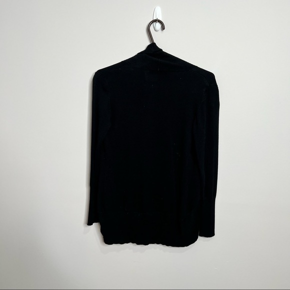 Suzy Shier Sweater 🍋 - Picture 4 of 4